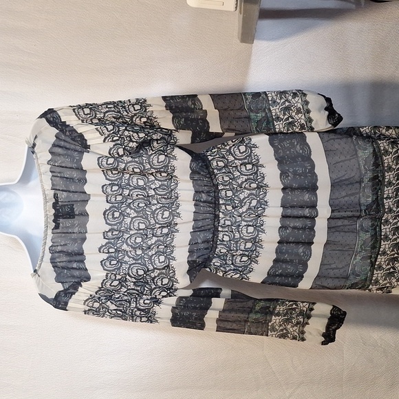 Kardashian Kollection XS. Black and white semi sheer cover up dress - Picture 5 of 7